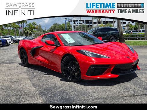 Used 2025 Chevrolet Corvette Stingray Premium Conv w/ 3LT RWD image 2