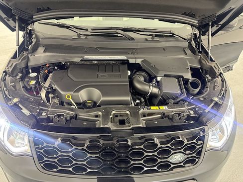 New 2026 Land Rover Discovery Sport Landmark AWD/4WD image 31