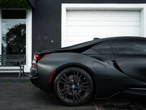 Used 2017 BMW i8 AWD/4WD image 8