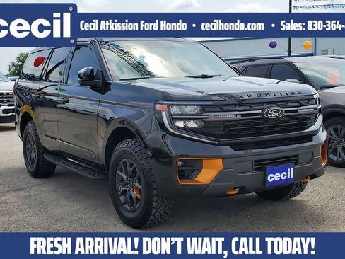 Certified 2025 Ford Expedition Tremor AWD/4WD image 1