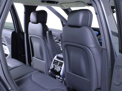 New 2025 Land Rover Range Rover SE image 11