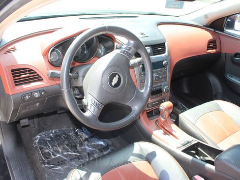 Used 2008 Chevrolet Malibu LTZ FWD image 8