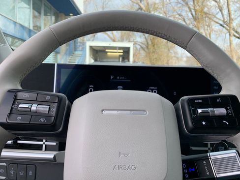 Used 2025 Hyundai Santa Fe SEL image 30