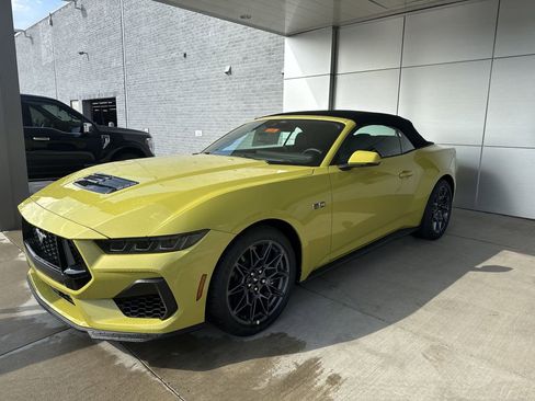 New 2025 Ford Mustang GT Premium w/ GT Performance Package image 6