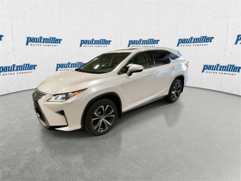 Used 2018 Lexus RX 350L Premium w/ Premium Package image 5