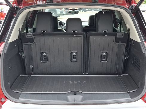 Used 2025 Nissan Pathfinder Platinum w/ Cargo Package AWD/4WD image 32