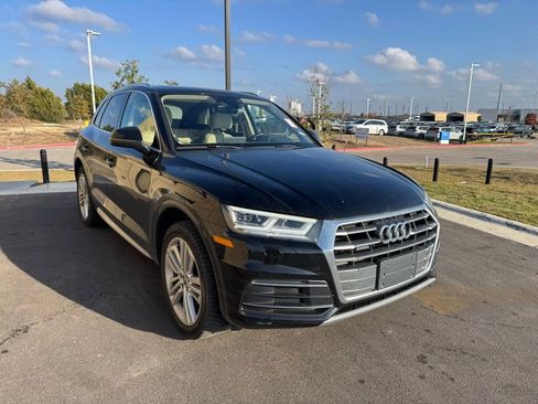 Used 2018 Audi Q5 2.0T Premium Plus w/ Premium Plus Package image 3
