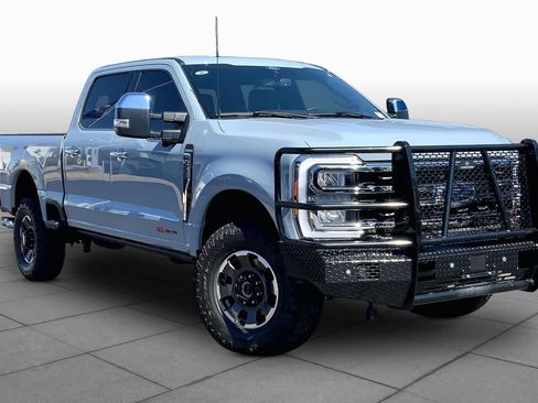 Used 2024 Ford F250 King Ranch w/ Tremor Off-Road Package AWD/4WD image 3