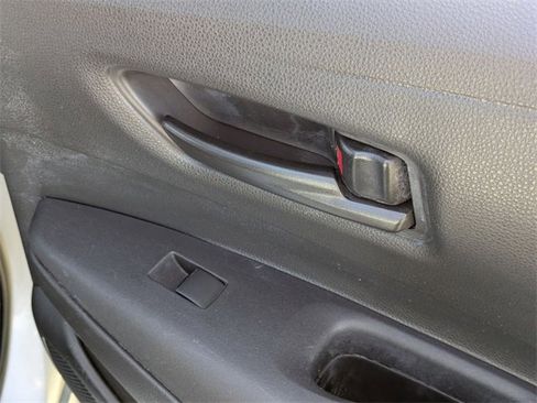 Used 2023 Toyota Corolla LE image 32