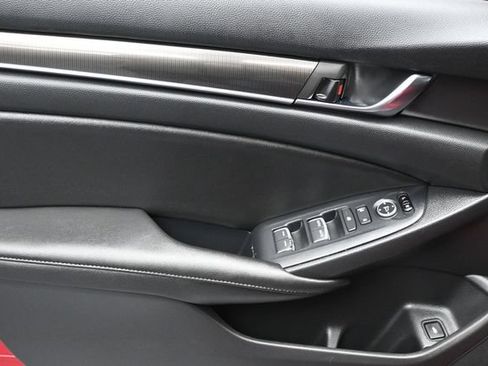 Used 2019 Honda Accord Sport image 8