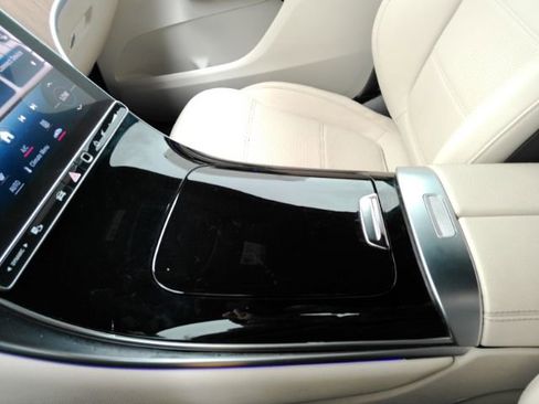 Used 2023 Mercedes-Benz GLC 300 4MATIC w/ Exclusive Trim Package image 42