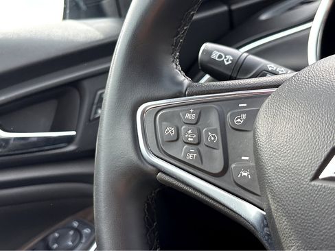 Used 2024 Chevrolet Malibu LT image 17