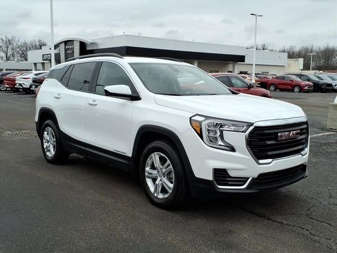 Certified 2022 GMC Terrain SLE w/ Driver Convenience Package image 25