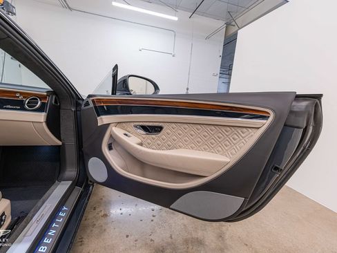 Used 2023 Bentley Continental GT V8 AWD/4WD image 28