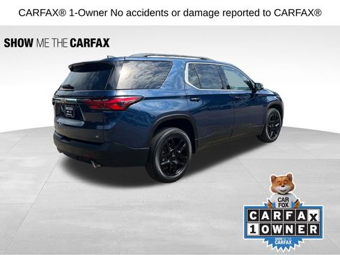 Certified 2023 Chevrolet Traverse LT FWD image 3