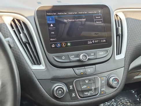 Used 2024 Chevrolet Malibu RS w/ LPO, Floor Liner Package FWD image 13