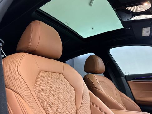 Used 2023 BMW 530i w/ M Sport Package image 25