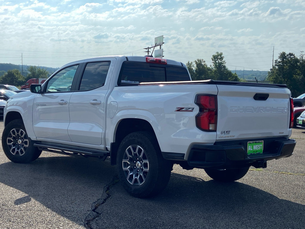 Used 2025 Chevrolet Colorado Z71 AWD/4WD image 5