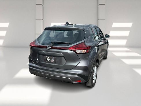 Used 2023 Nissan Kicks S image 5
