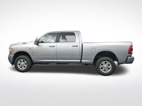 Used 2024 RAM 2500 Laramie image 10
