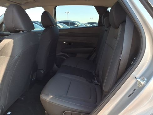 New 2026 Hyundai Tucson SE image 7