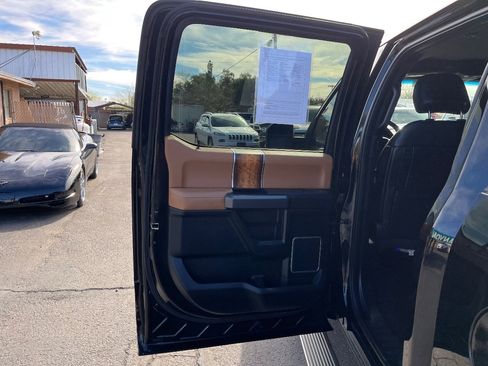 Used 2017 Ford F150 Limited w/ Trailer Tow Package image 33