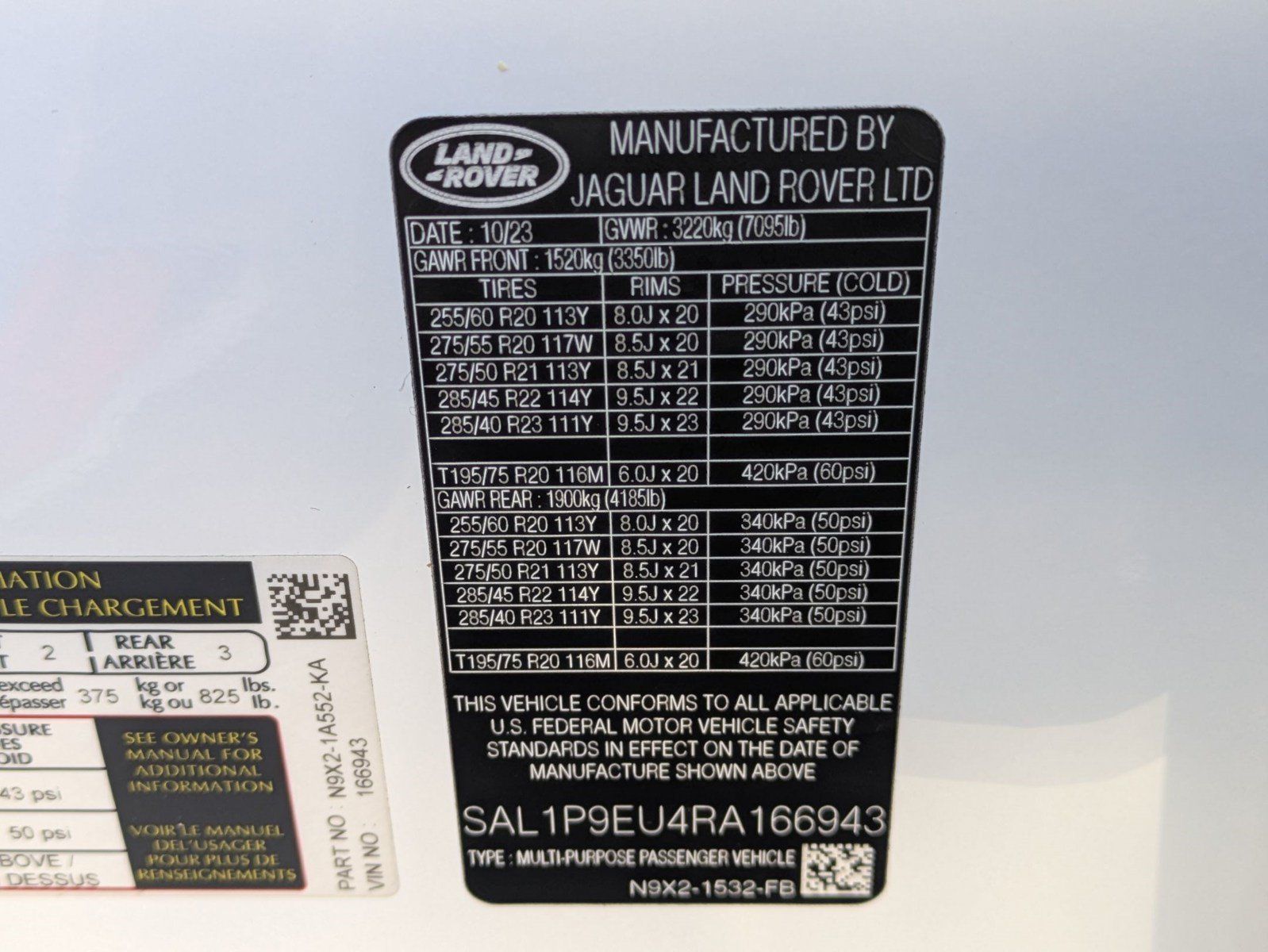 Used 2024 Land Rover Range Rover Sport SE AWD/4WD image 26