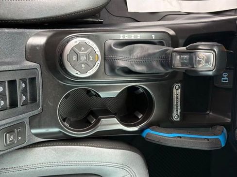 Used 2024 Ford Bronco Black Diamond w/ Sasquatch Package image 34