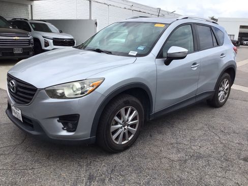 Used 2016 MAZDA CX-5 Touring FWD image 2