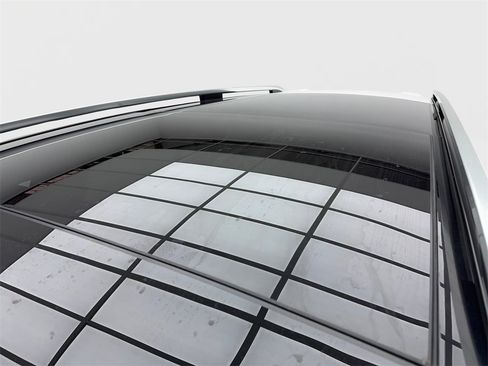 Used 2025 Mercedes-Benz GLS 450 4MATIC w/ AMG Line Exterior image 13