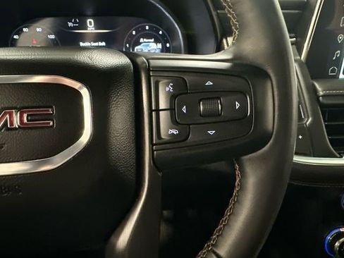 Used 2023 GMC Yukon AT4 w/ AT4 Premium Package AWD/4WD image 21