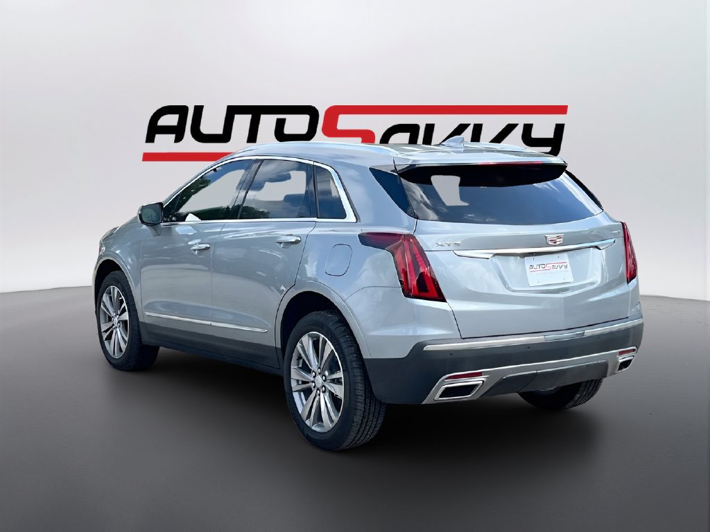 Used 2025 Cadillac XT5 Premium Luxury w/ LPO, Floor Liner Package FWD image 5