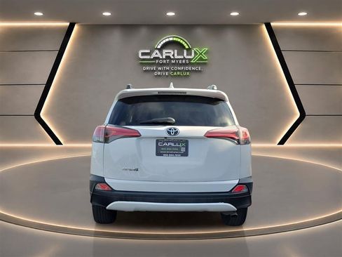 Used 2018 Toyota RAV4 XLE w/ Plus Extra Value Package FWD image 5