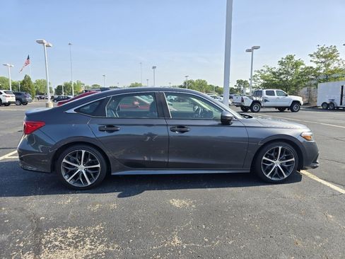 Used 2023 Honda Civic Touring image 8