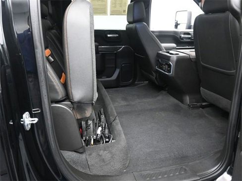 Used 2020 GMC Sierra 2500 AT4 w/ AT4 Premium Package image 24
