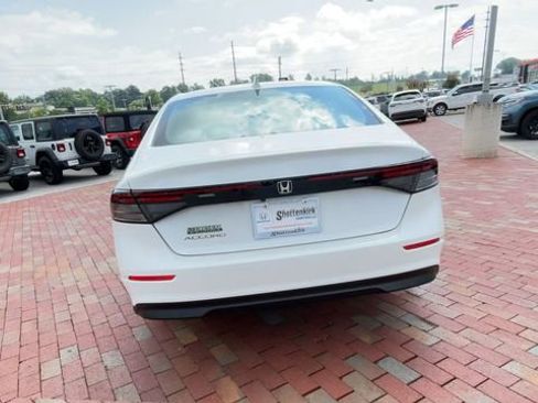 Certified 2024 Honda Accord EX image 8