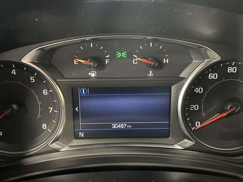 Used 2023 Chevrolet Equinox RS w/ LPO, Floor Liner Package FWD image 16