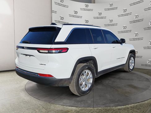 Used 2023 Jeep Grand Cherokee Limited RWD image 5