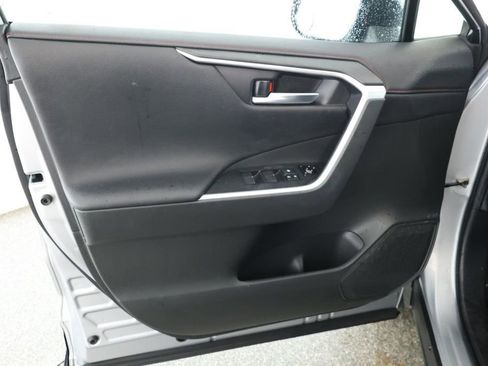 Used 2021 Toyota RAV4 XSE w/ Weather Package image 9