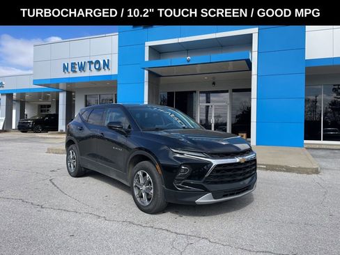 Used 2024 Chevrolet Blazer LT image 1