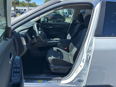 New 2026 Nissan Rogue SV FWD image 16