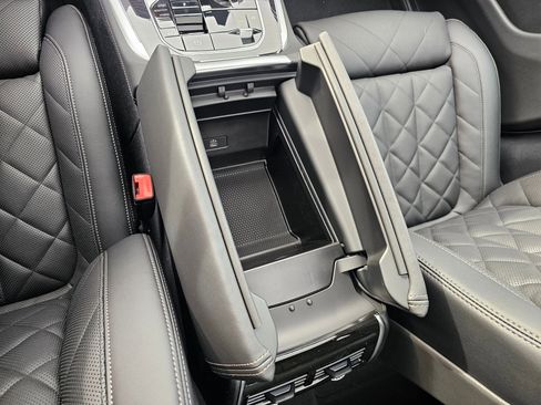 New 2026 BMW X5 xDrive50e w/ M Sport Package image 25