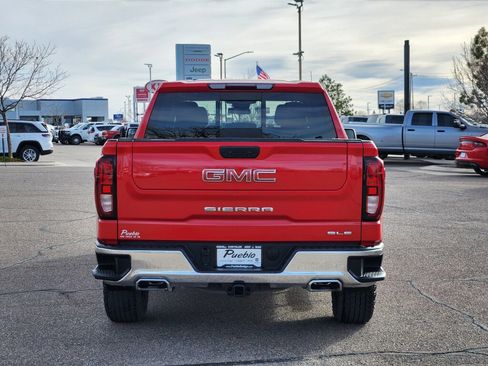 Used 2023 GMC Sierra 1500 SLE w/ Preferred Package image 4