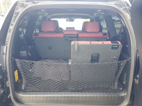 Used 2023 Lexus GX 460 Premium image 8