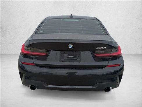 Used 2022 BMW 330i Sedan w/ M Sport Package image 6