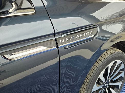 Used 2022 Lincoln Navigator Reserve image 33