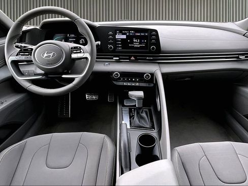 New 2026 Hyundai Elantra Sport FWD image 6