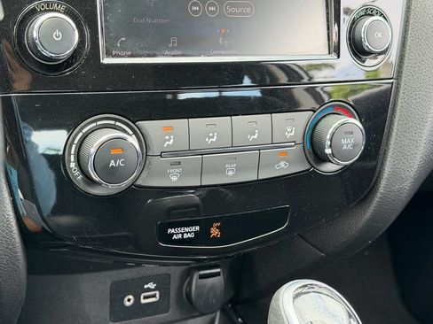 Used 2019 Nissan Rogue Sport S AWD/4WD image 21