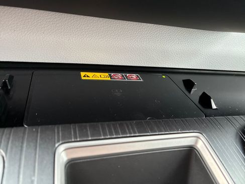 New 2026 Toyota Sienna XLE image 28