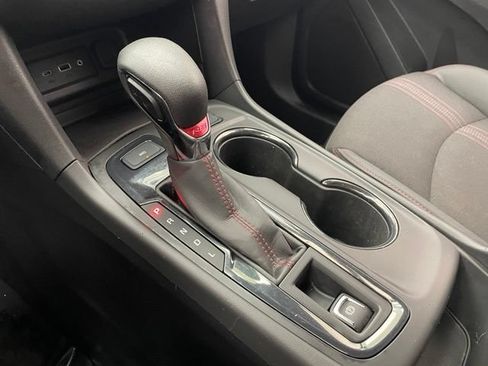 Used 2023 Chevrolet Equinox RS AWD/4WD image 7